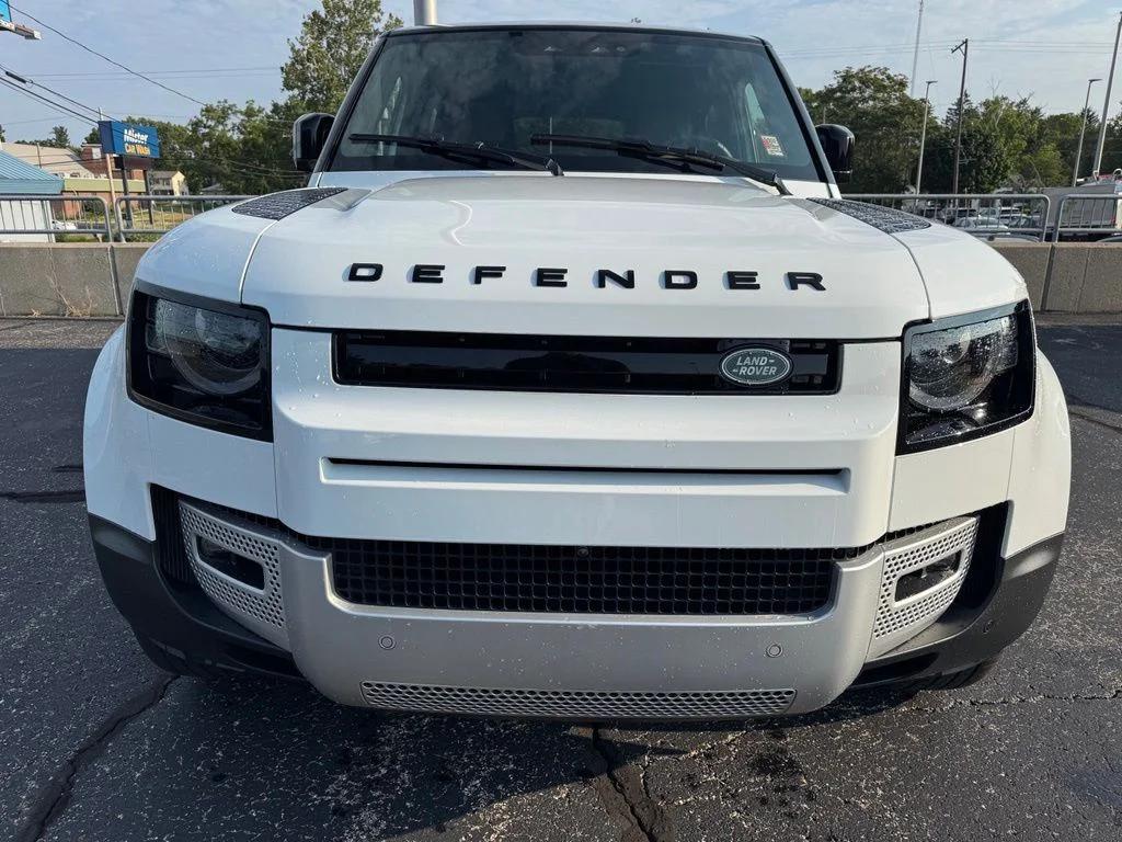 land rover defender 2025 SALEJFFU2S2400772 image land rover defender 2025 SALEJFFU2S2400772 image